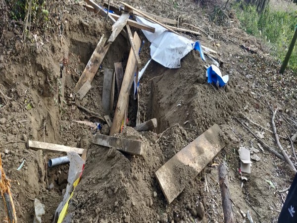 Police bust terrorist hideout in Sopore's Brath area. (Picture courtesy: Kashmir Zone Police Twitter)