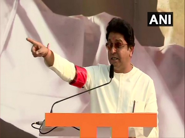 Maharashtra Navnirman Sena chief Raj Thackeray addressing a mega rally in Mumbai on Sunday. Photo/ANI