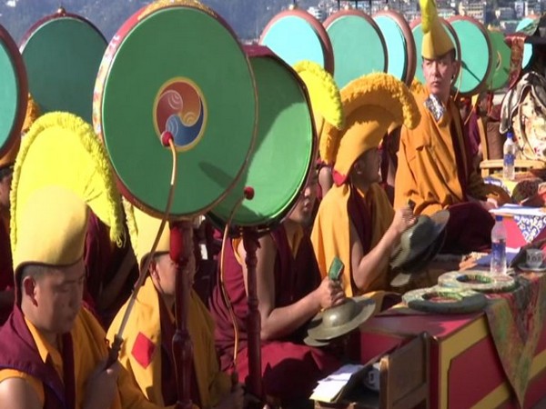 Shimla: Tibetan Buddhist monks organised prayers for world peace. Photo/ANI