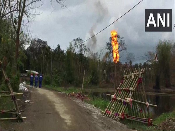 Fire raged at gas well in Assam's Tinsukia [Photo/ANI]