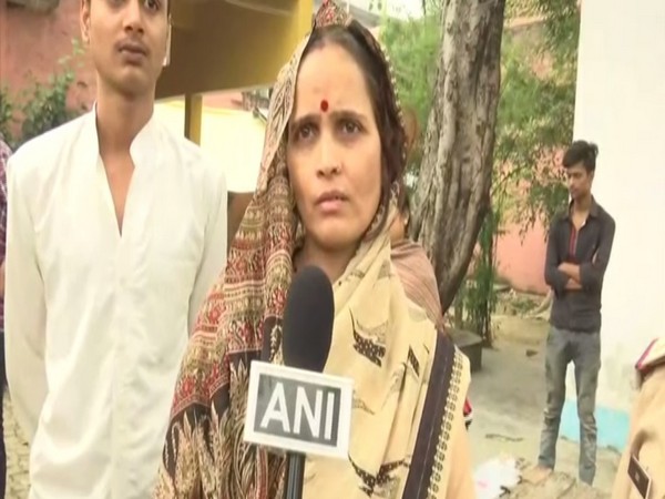 Wife of murdered Hindu Samaj Party leader Kamlesh Tiwari. Photo/ANI