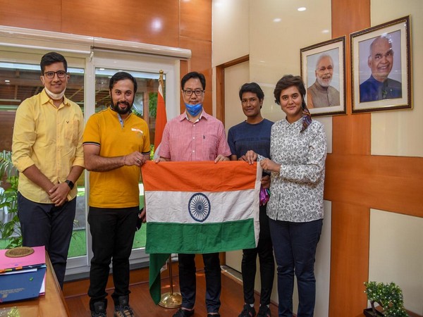 Saurav Kittu Tank with Minister of State for Youth Affairs and Sports Kiren Rijiju. (Photo/ANI)