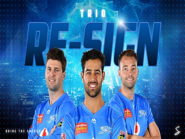 Wes Agar, Liam O'Connor and Harry Conway (Photo/ Adelaide Strikers Twitter)