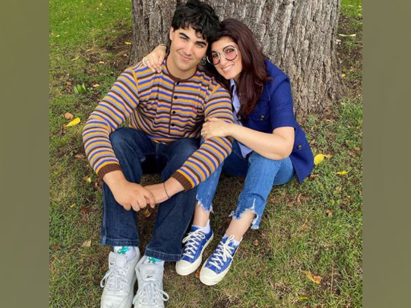 Twinkle Khanna with son Aarav (Image soure: Instagram)