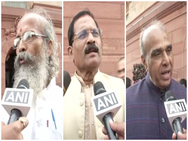 BJP leaders slam opposition for their behaviour after BJP MP Pragya Thakur apologised. Photo/ANI