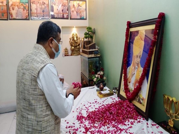 Union Education Minister Dharmendra Pradhan pays tribute to former UP CM Kalyan Singh in Aligarh.