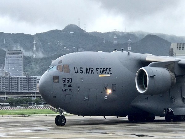 A bipartisan group of US Senators visited Taiwan and announced a donation of 750,000 COVID-19 vaccines to Taiwan. (Photo Credit: Mofa Taiwan)