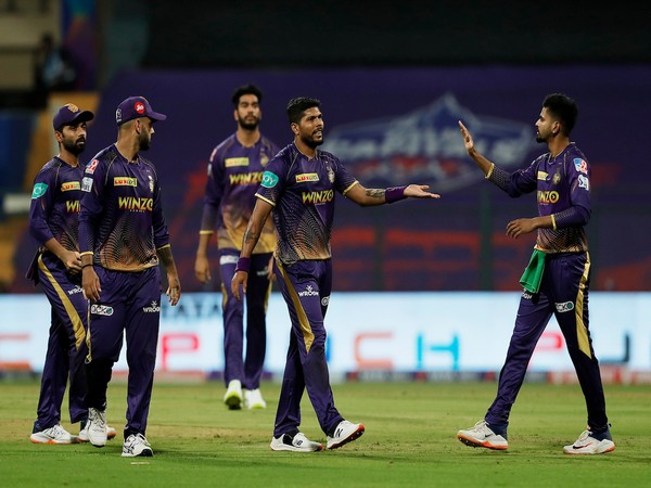 Umesh Yadav celebrates after taking a wicket against PBKS (Image: IPL Twitter)