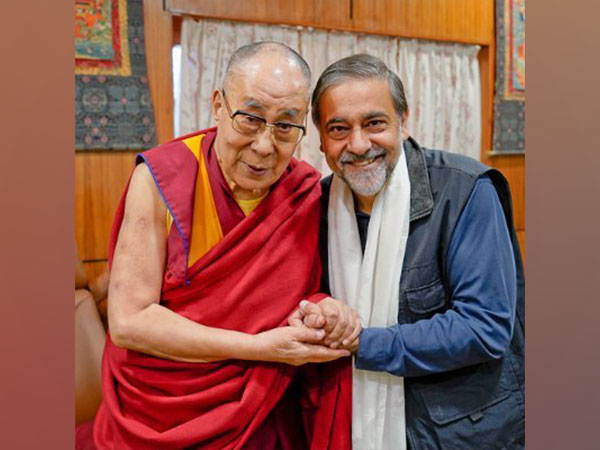 Acclaimed author Vivek Wadhwa with His Holiness Dalai Lama. (Photo Credit - Reuters)
