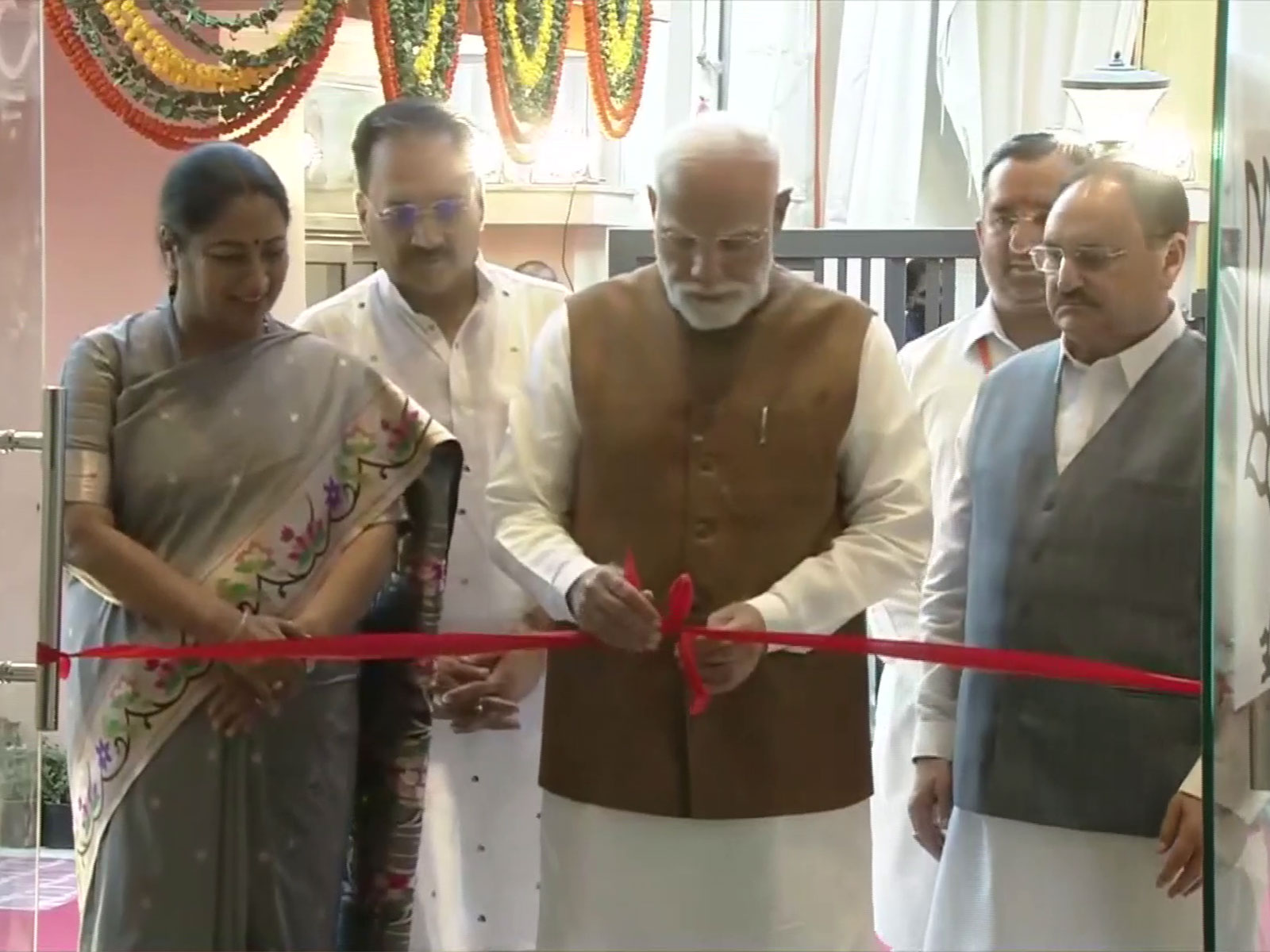 Prime Minister Narendra Modi inaugurated Delhi BJP party office at DDU Marg (Photo/ANI)