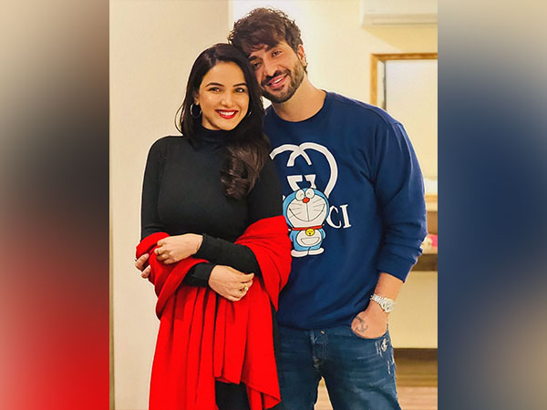 Aly Goni and Jasmin Bhasin (Image source: Instagram)