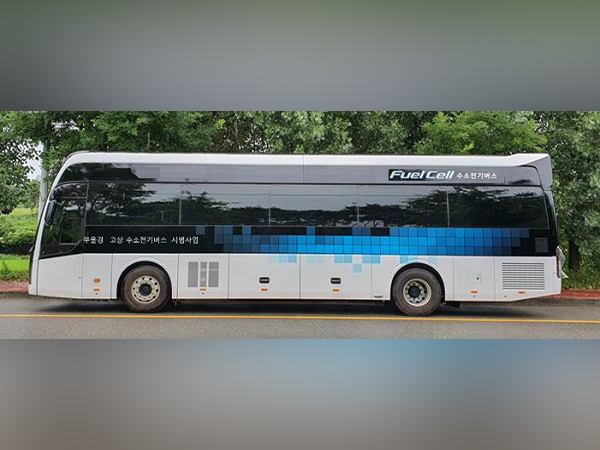 Hydrogen-electric bus. (Photo Credit: South Korea's Environment Ministry)