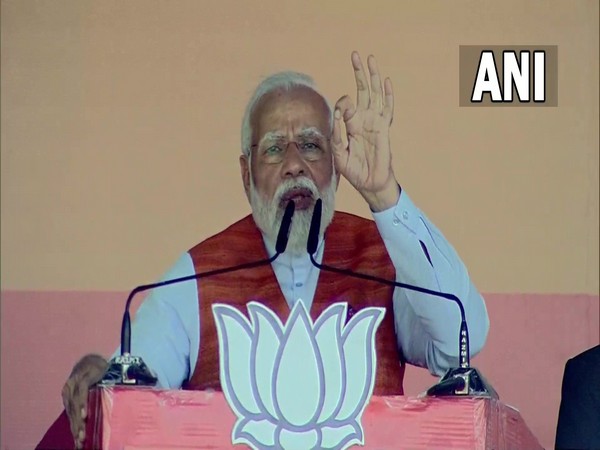 Prime Minister Narendra Modi in Unnao. (ANI/photo)
