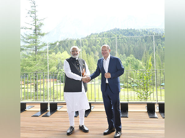 Prime Minister Narendra Modi meets German Chancellor Olaf Scholz at G7 summit (Image Credit: Twitter@PMOIndia)