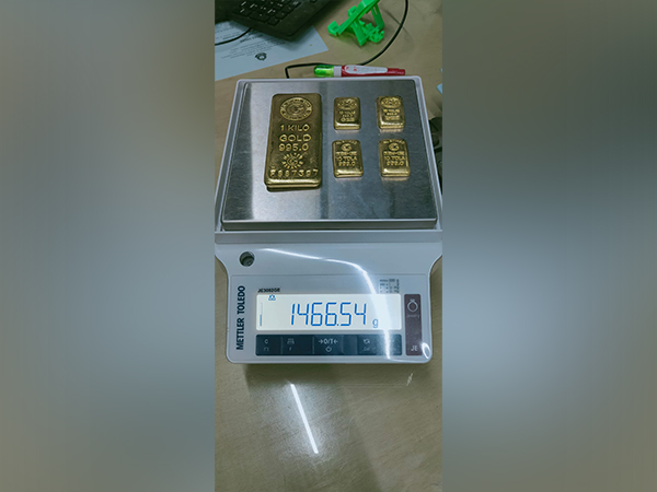Seized gold bars at NSCBI Airport (ANI / Pics)