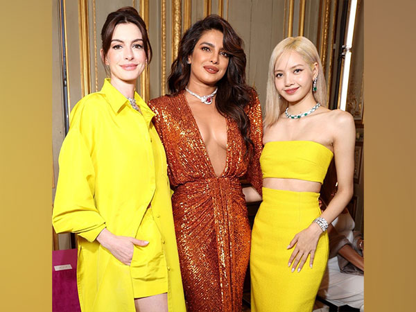 Priyanka Chopra, Anne Hathaway and Blackpink's Lisa (Image Source: Twitter)