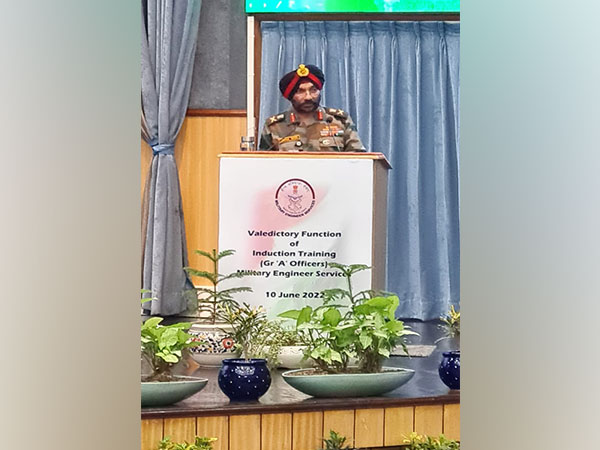 Lt Gen Harpal Singh addressing the young MES probationers