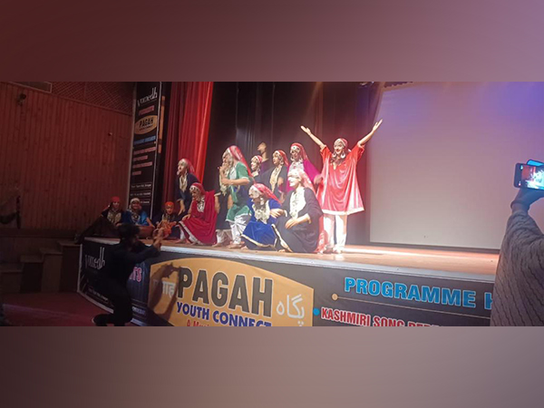 Vomedh conducts Pagah Youth Connect event in Srinagar (Photo/ANI)