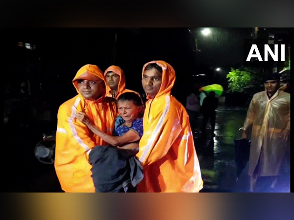 NDRF on rescue operation in Gujarat's Valsad (Photo/ANI)