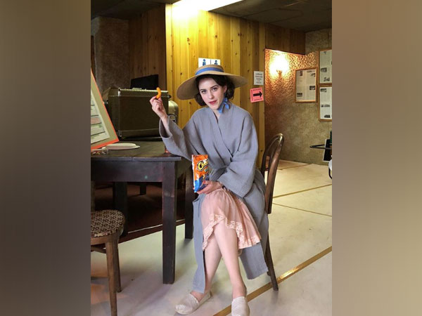 Rachel Brosnahan (Image Courtesy: Instagram)