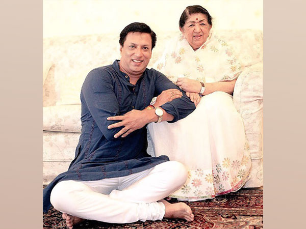Madhur Bhandarkar and late Lata Mangeshkar (Image source: Instagram)