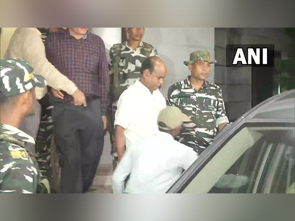 Visuals from ED Zonal office Ranchi. (ANI/photo)