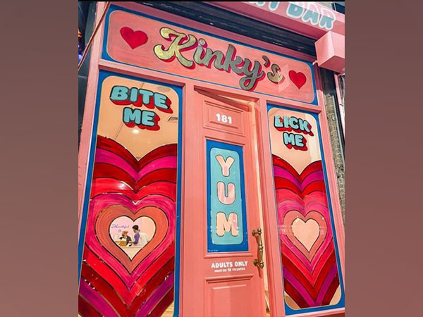 Kinky's dessert bar in New York (Photo credits- Instagram images @angelicax.c; Inline images @roxannealbu)