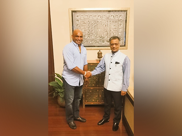 Newly-appointed Sri Lankan tourism brand ambassador meets Indian High Commissioner (Photo: Twitter/@IndiainSL)