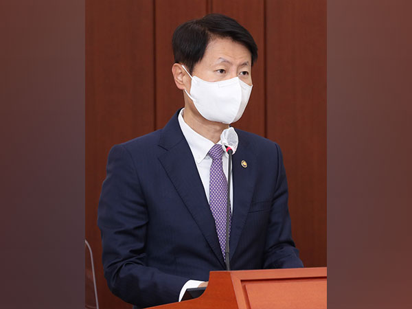 Minister of Food and Drug Safety Kim Gang-rip. (Photo Credit -NEWSIS)