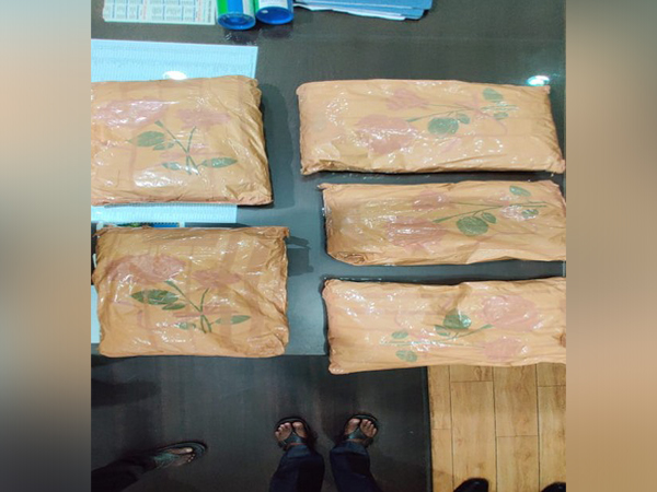 10 kg ganja seized by Bengaluru Police on Monday (Photo/ANI)