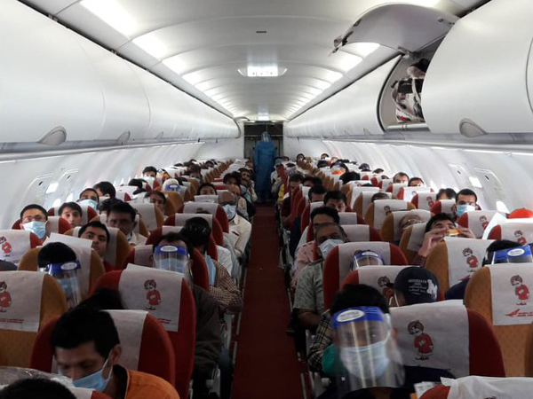 The flight is expected to reach Mumbai at 9 pm