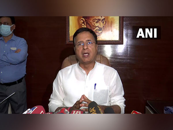 Congress leader Randeep Surjewala (Photo:ANI)
