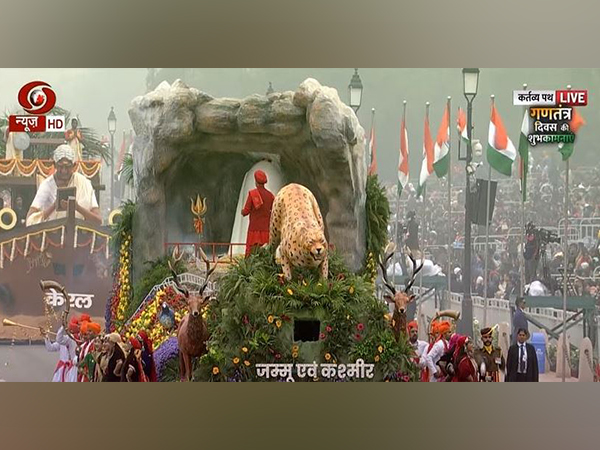 Tableau of Jammu and Kashmir on Kartavya Path. (Photo credit: DD News/Youtube)