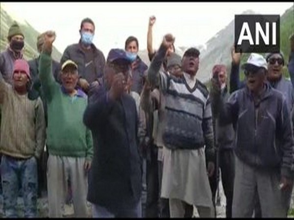 Locals protest against China near India-Tibet border in Uttarakhand on Friday. Photo/ANI