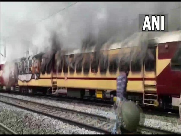 Visual of the train burnt by the protestors in Gaya, Bihar (Photo/ANI) 