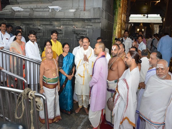 Vice President Venkaiah Naidu visits Tirumala temple to worship Lord Balaji. [Photo/ANI]