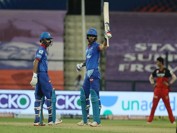 Shikhar Dhawan alongside Ajinkya Rahane (Photo/ iplt20.com)