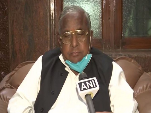 Congress leader V Hanumantha Rao (Photo ANI)