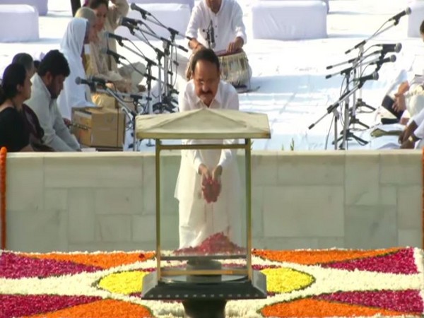 Vice President Venkaiah Naidu at Rajghat on Wednesday 