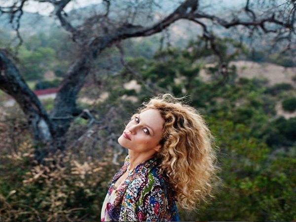 Actor Vanessa Paradis (Image source: Instagram) 