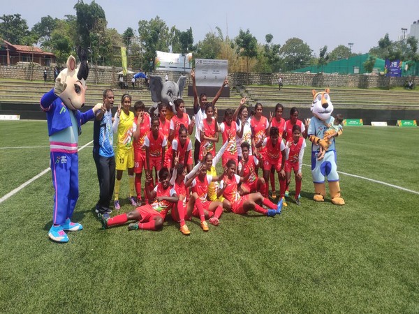 Midnapore's Vidyasagar University after winning gold in KIUG 2021 (Image: SAI media)