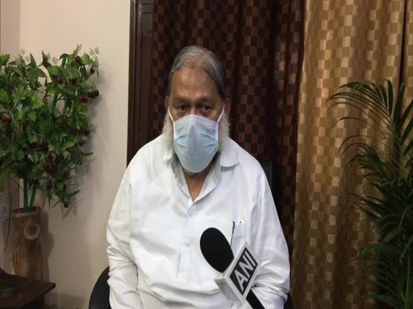 Haryana Minister Anil Vij speaking to ANI in Ambala. Photo/ANI