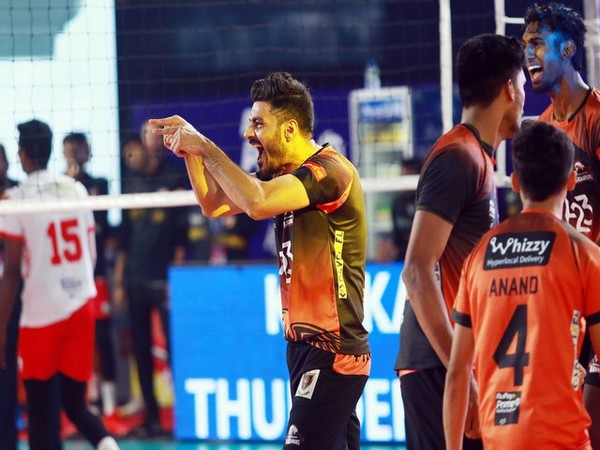 Hyderabad Black Hawks' Captain Vipul Kumar celebrating a point during a match (Image: PVL)