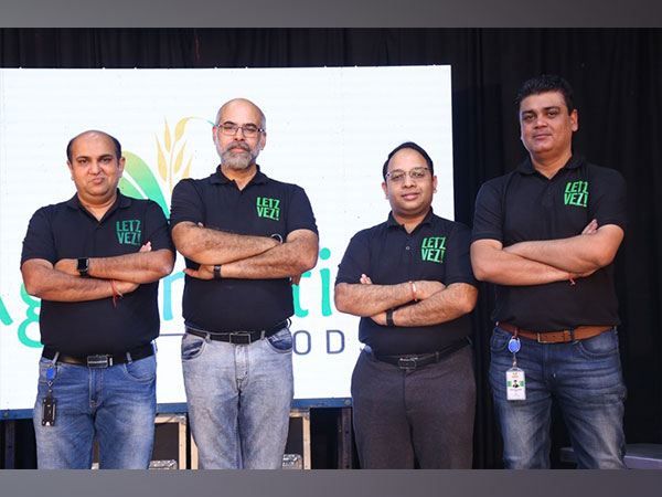  L-R: Vishal Baid Jain, Sunil Baid Jain, Shreyans Singhi, Ashutosh Mishra.