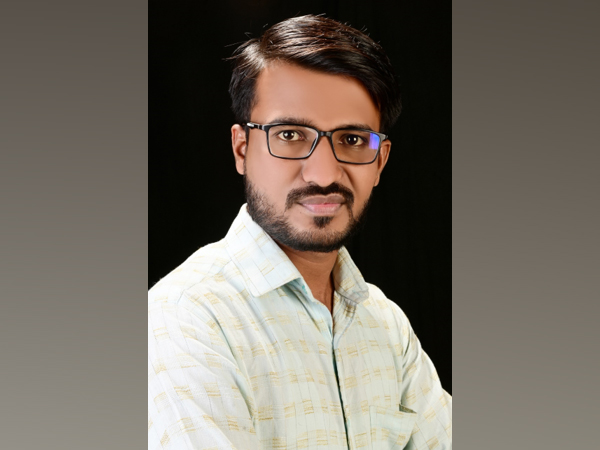 Vishal Wakchaure, Founder and CEO of OutFlow Social