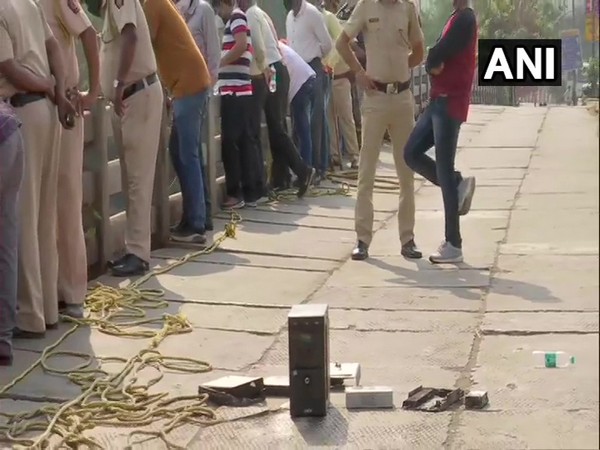 The agency's divers recovered computer CPUs, two number plates carrying the same registration number, and other items from the Mithi river (Photo/ANI)