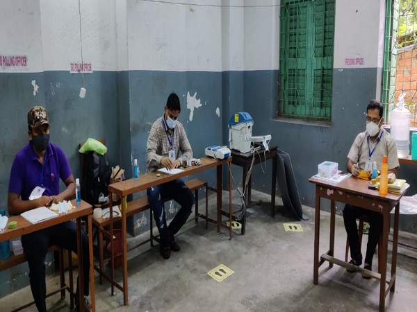 Officials inside polling booth in Bhabanipur constituency (Photo/ANI)