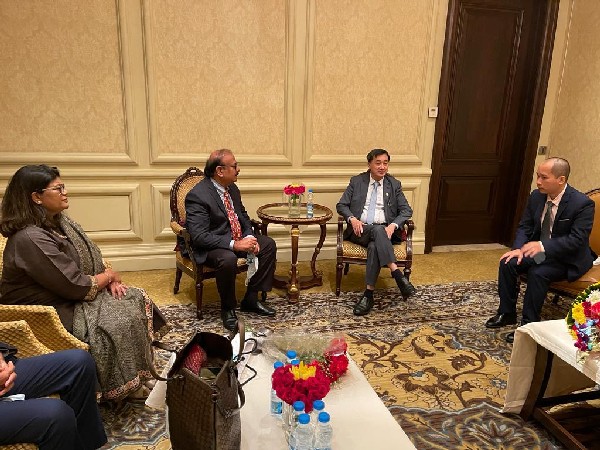 Dr Krishna Ella meeting Dr Tran Van Thuan in Delhi on Friday.