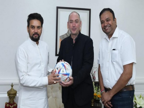 Anurag Thakur with Jaime Yarza and Sunando Dhar (Photo/AIFF)