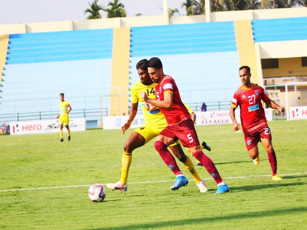 Both teams in action (Photo/I-League)